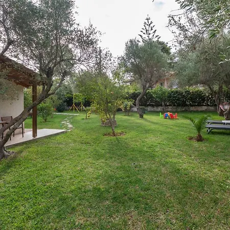 Joanna's Lassi (Kefalonia)